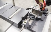Fierăstrău cu bandă pentru metal BOMAR Pulldown 160.120 G